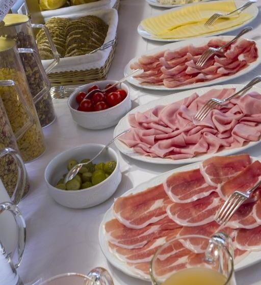 Fotos del hotel Ingram:  11