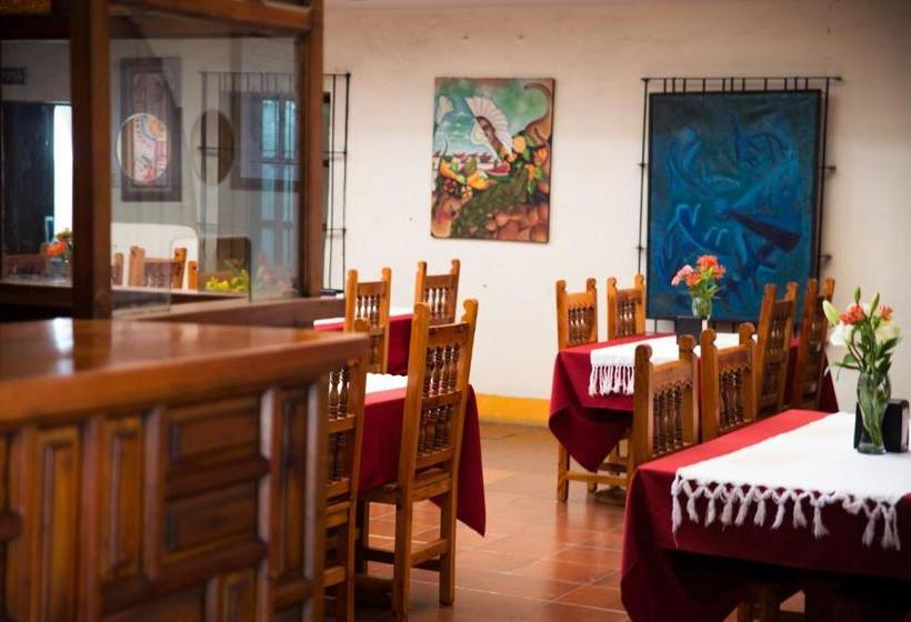 Fotos del hotel Capital O  Villa De León:  3