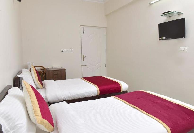 Fotos del hotel Oyo 9118 Saravana Inn:  13