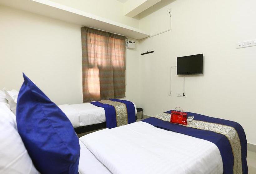 Fotos del hotel Oyo 3860 Apartment Jls Gruha:  11