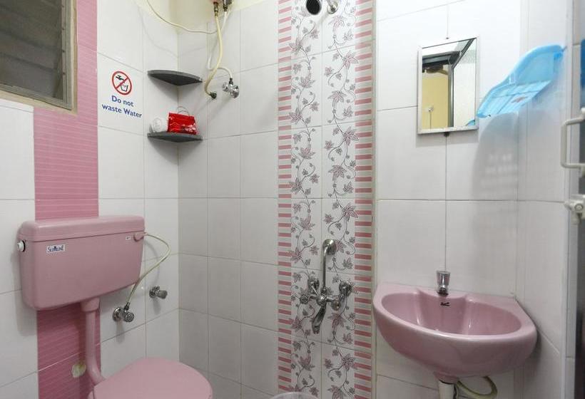 Fotos del hotel Oyo 3860 Apartment Jls Gruha:  9