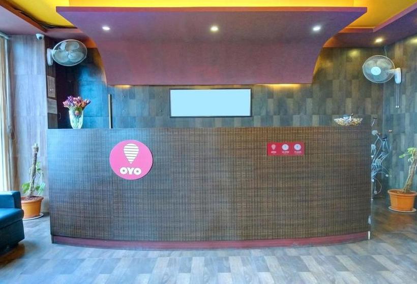 Fotos del hotel Fab Platinum:  10