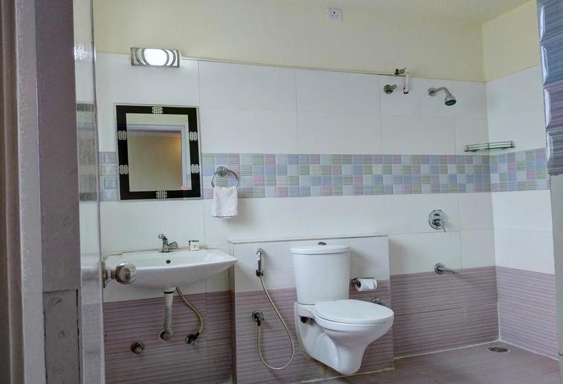 Fotos del hotel Fab Platinum:  5