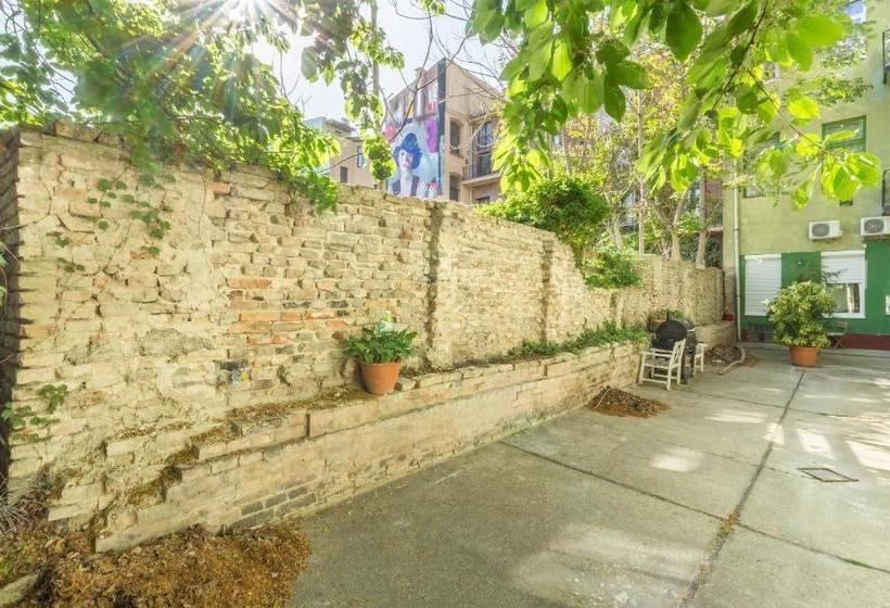 Fotos del hotel Curry Apartments:  13