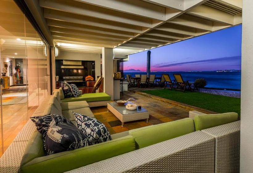 Fotos del hotel 185 Beach Road Villa And Apartments:  7