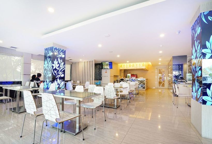 Fotos del hotel Lovina Inn Batam Centre By Zen Rooms:  12