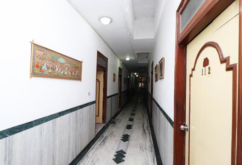 Fotos del hotel Oyo 27878 Highway Inn International:  9