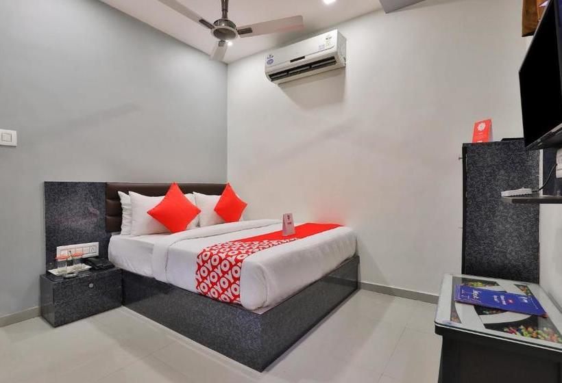 Fotos del hotel Oyo 16383 Raj Palace:  2