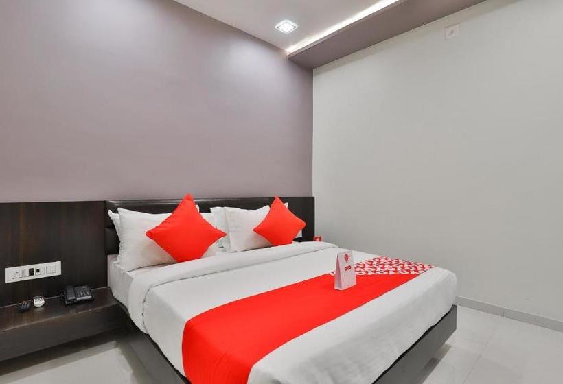 Fotos del hotel Oyo 16383 Raj Palace:  5