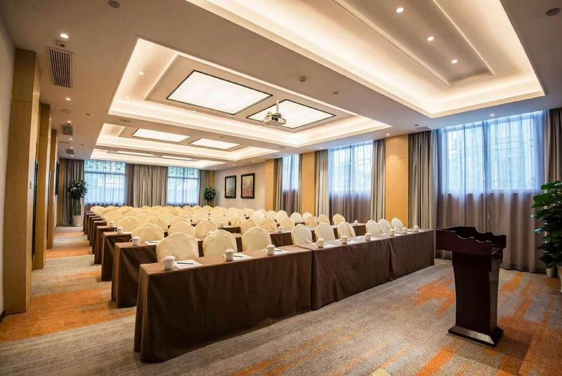 Fotos del hotel Days Inn By Wyndham Fuzhou Shenghui:  4