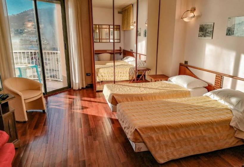 Fotos del hotel Sirenella:  15