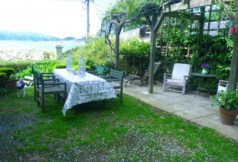 Fotos del hotel Beachfront Wellington Bed And Breakfast:  14