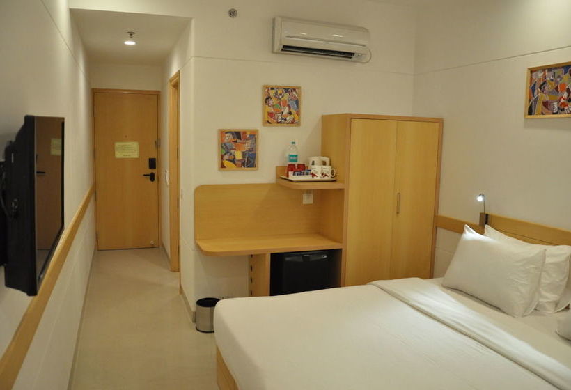 Fotos del hotel Red Fox Hotel Chandigarh:  14