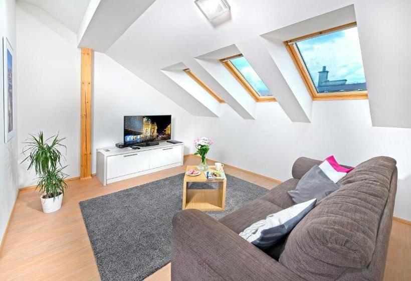 Fotos del hotel Downtown Suites Chlumova:  15