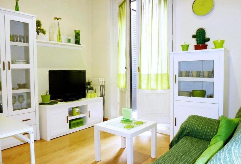 Fotos del hotel Six Rooms:  17