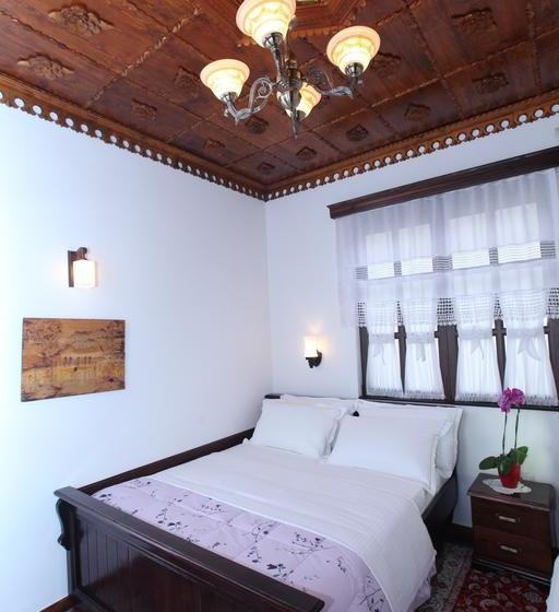 Fotos del hotel Antipatrea:  18