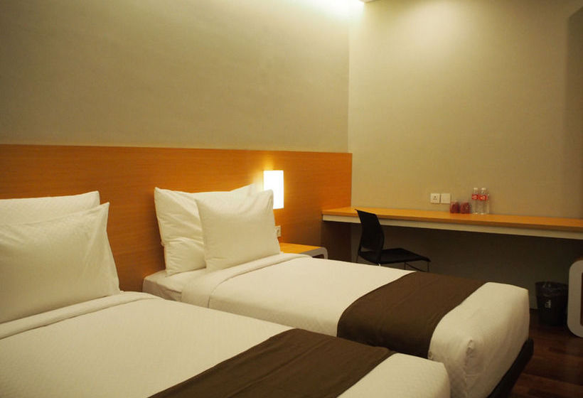 Fotos del hotel Citihub Majesty @ Kuta:  14