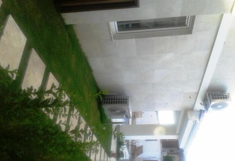 Fotos del hotel Lighthouse Lydia Villas:  12