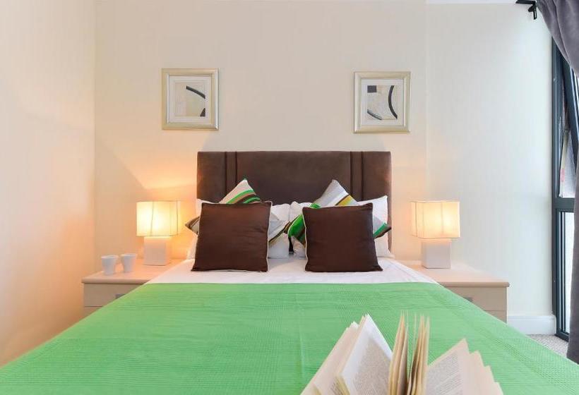 Fotos del hotel Borough Apartments:  10