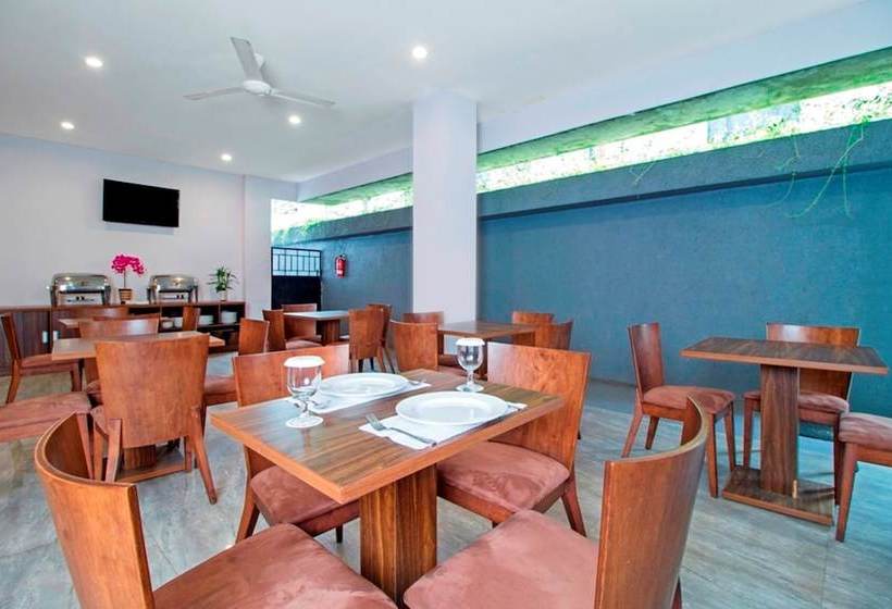 Fotos del hotel Reddoorz Plus Near Itc Fatmawati:  25