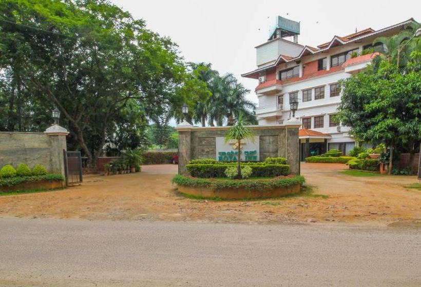 Fotos del hotel Treebo Trend Royal Inn:  24