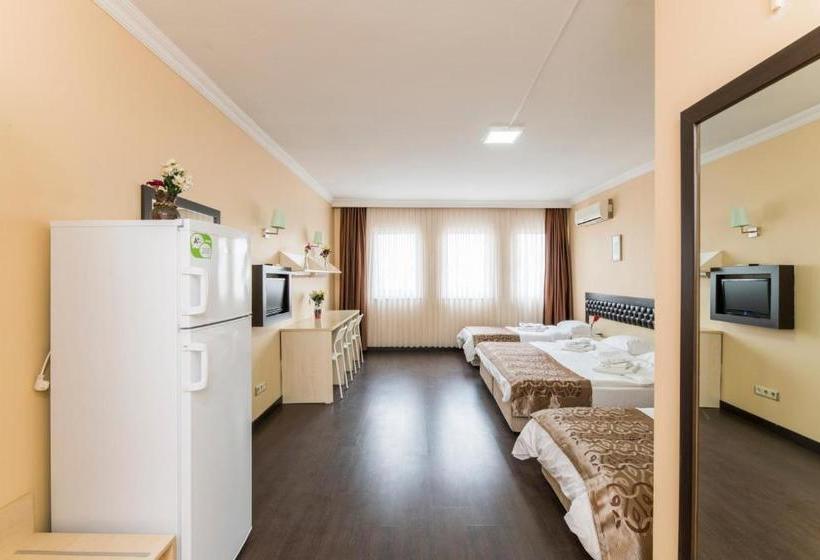 Fotos del hotel Adela:  9