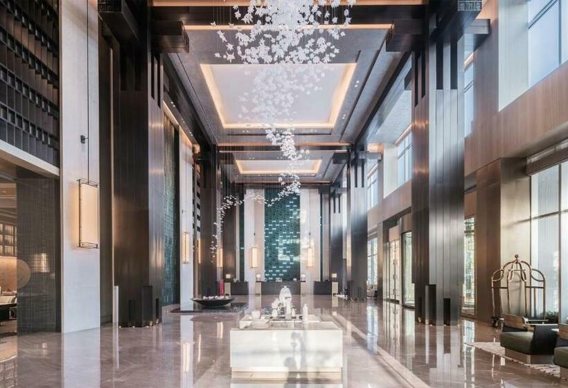 Fotos del hotel Hualuxe Xi'an Chanba, An Ihg:  6