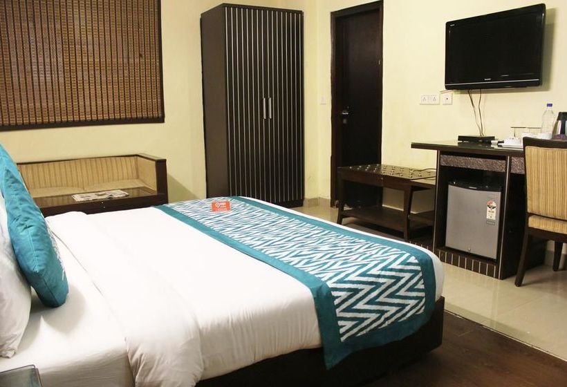 Fotos del hotel Oyo Rooms Rajendra Place Metro Station:  14
