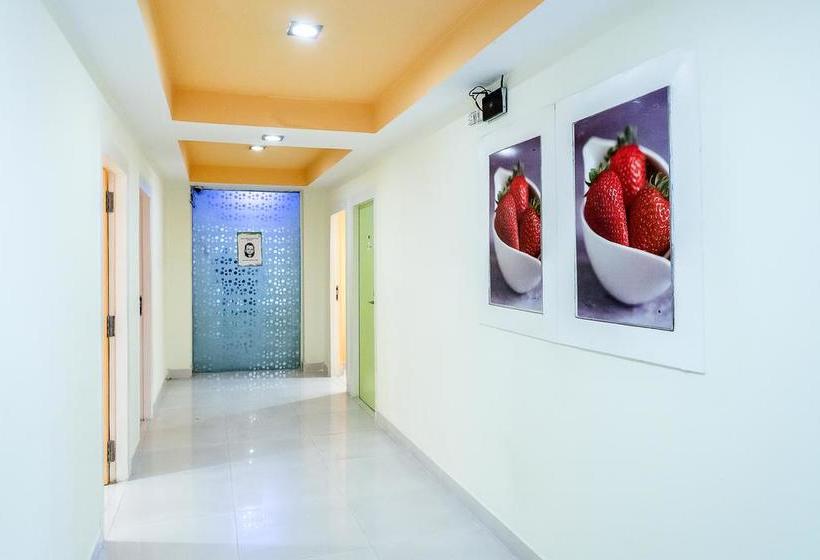 Fotos del hotel Fab Strawberry:  10