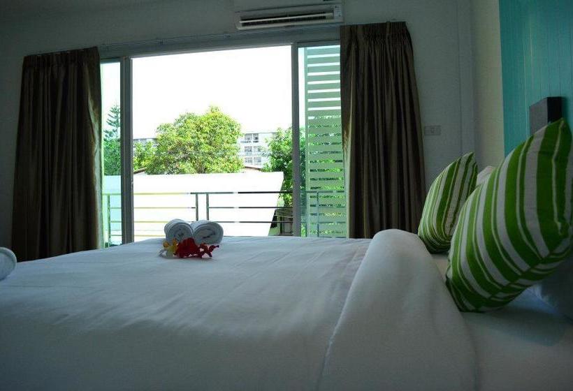 Fotos del hotel All Seasons Residence:  3