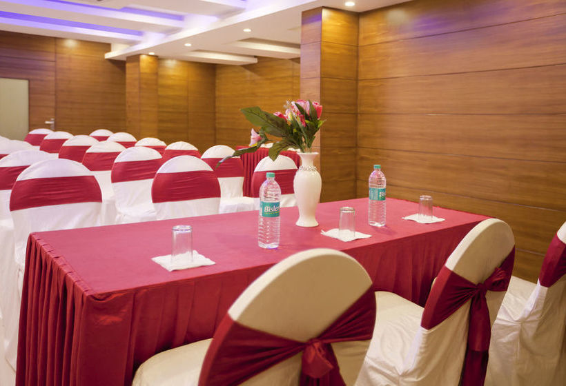 Fotos del hotel Shoba Residency:  12