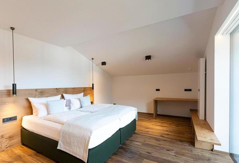 Fotos del hotel & Appartements Alpenresidenz Viktoria:  7