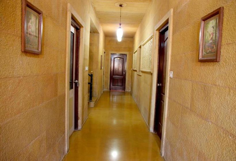 Fotos del hotel Sanjay Villa:  3