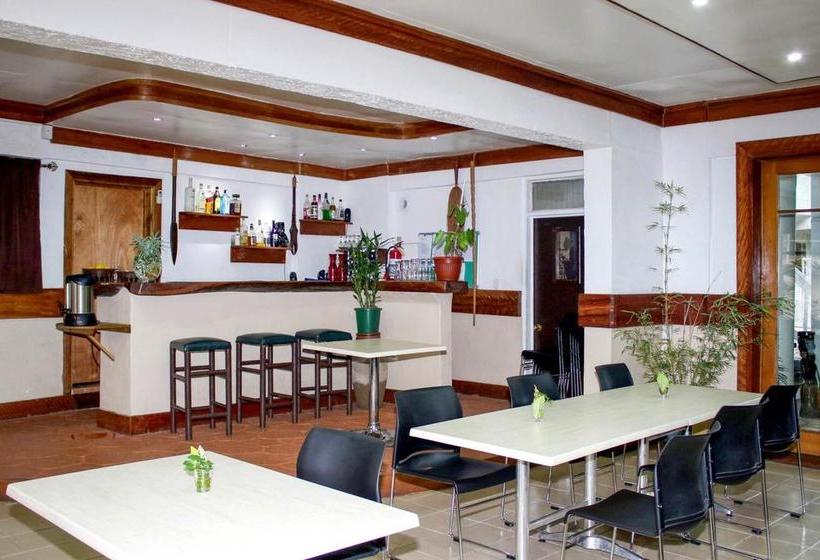 Fotos del hotel Apia Central:  8