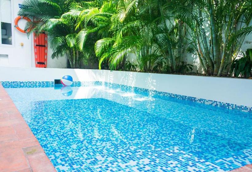 Fotos del hotel Hostal Casa Escallon:  8