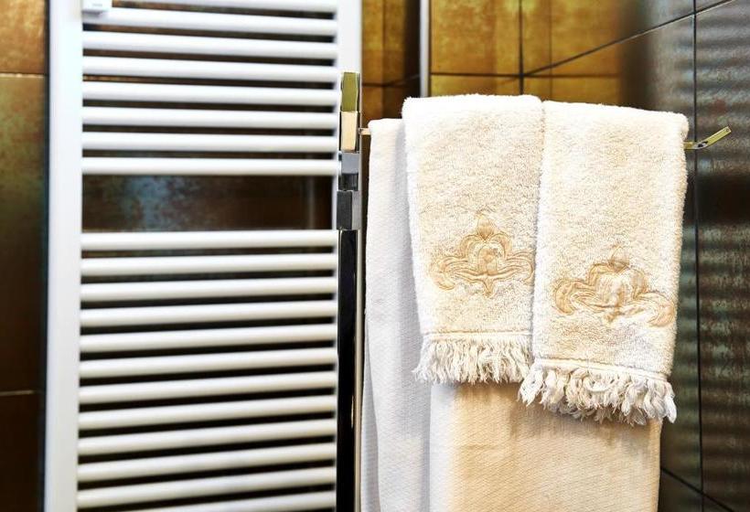 Fotos del hotel Petite Suite:  2