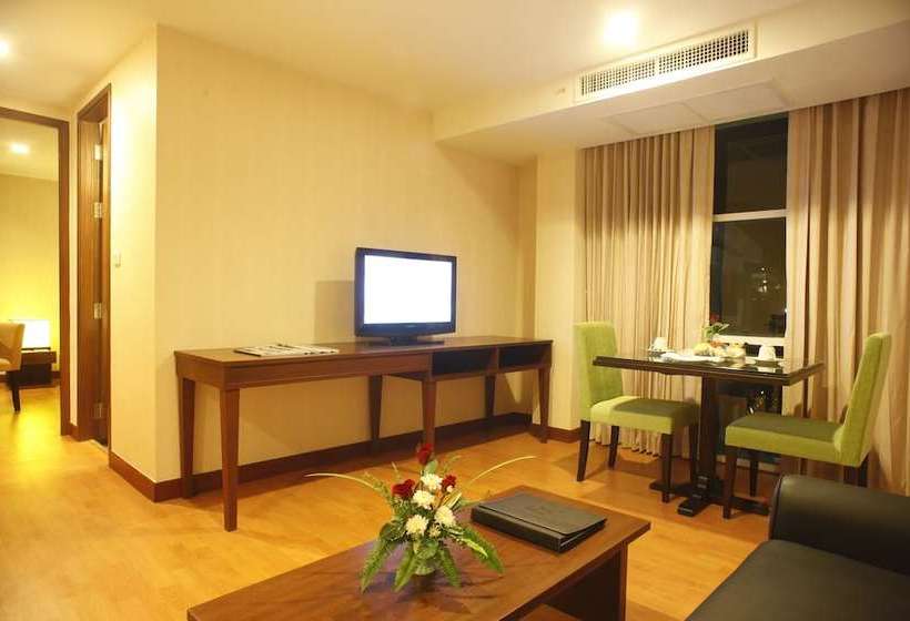 Fotos del hotel The Kris Residence:  11