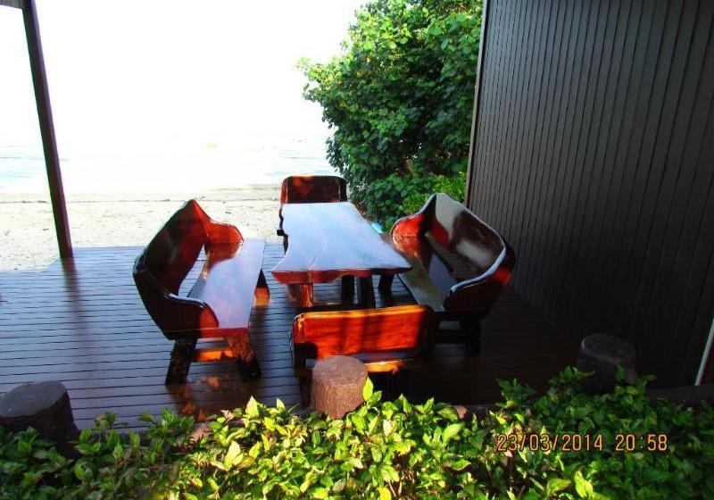 Fotos del hotel Chalong Beachfront Residence:  6