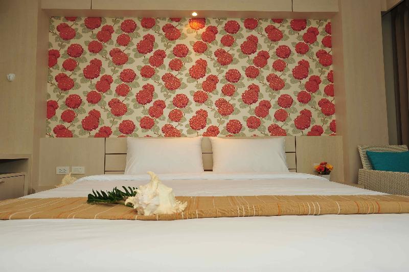 Fotos del hotel Chalong Beachfront Residence:  15