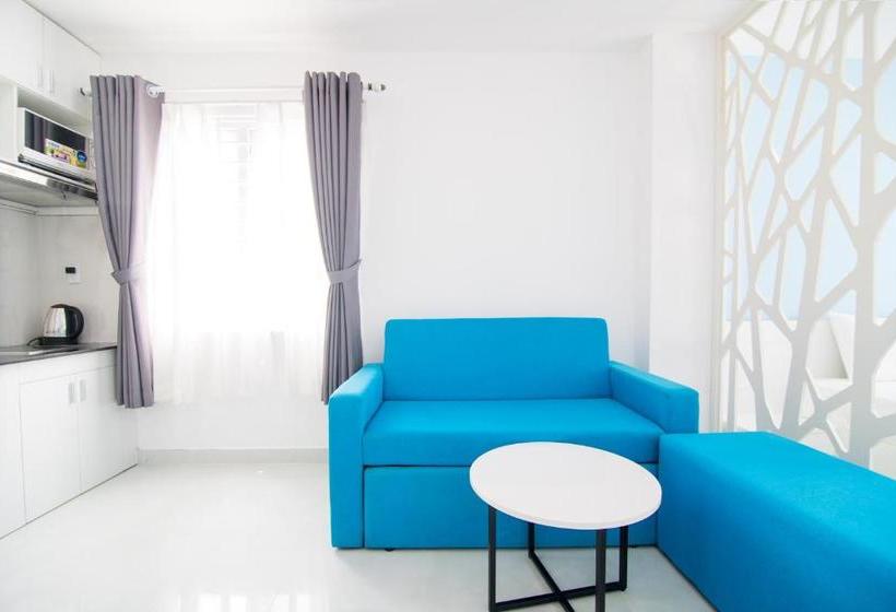 Fotos del hotel Reddoorz Plus Near Nguyen Hue Walking Street:  21