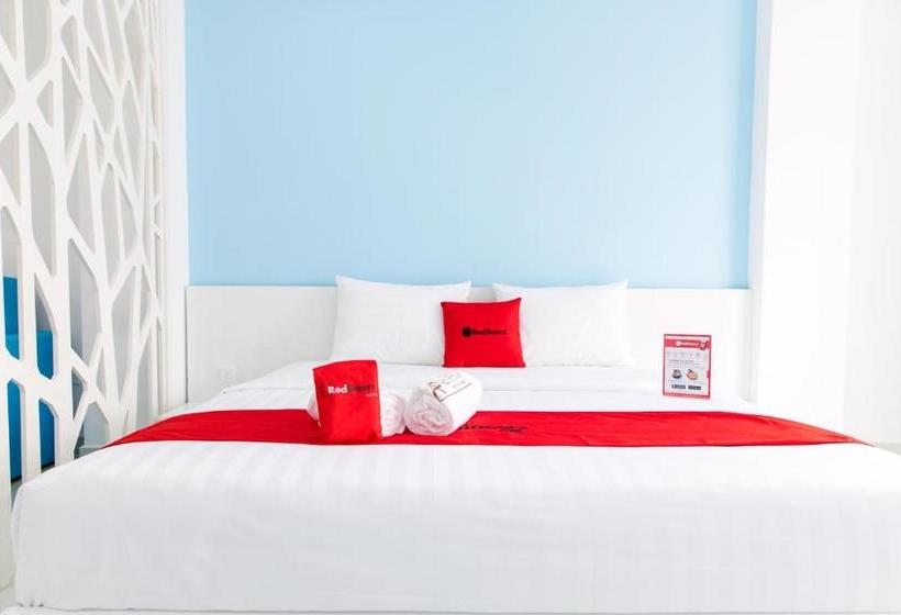 Fotos del hotel Reddoorz Plus Near Nguyen Hue Walking Street:  14