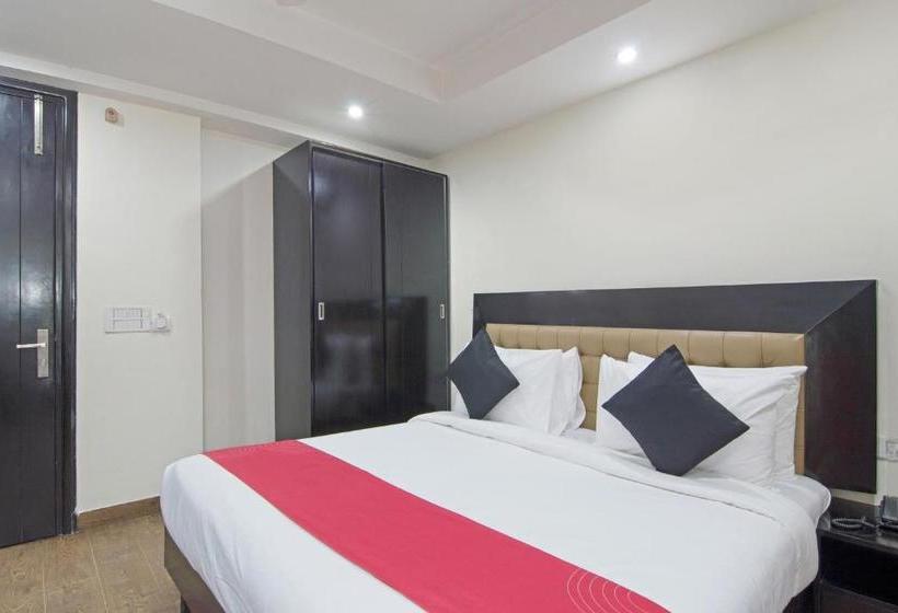 Fotos del hotel Collection O 30029  The Bluemoon:  11