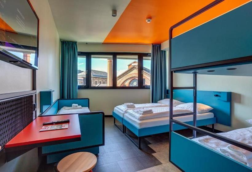 Fotos del hotel Meininger Budapest Great Market Hall:  5