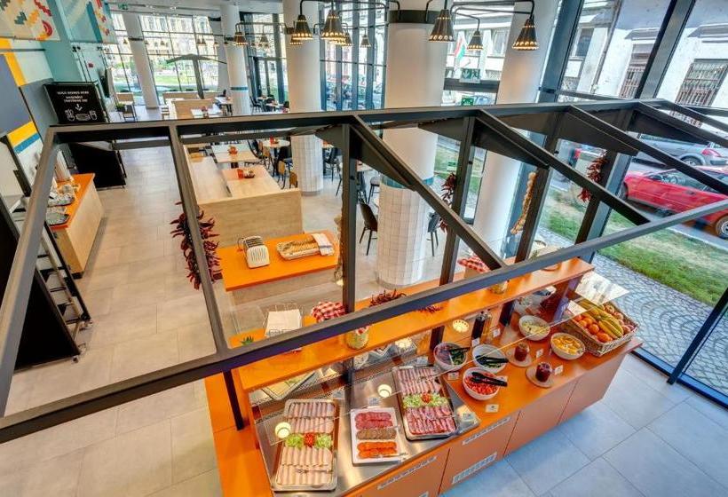 Fotos del hotel Meininger Budapest Great Market Hall:  12