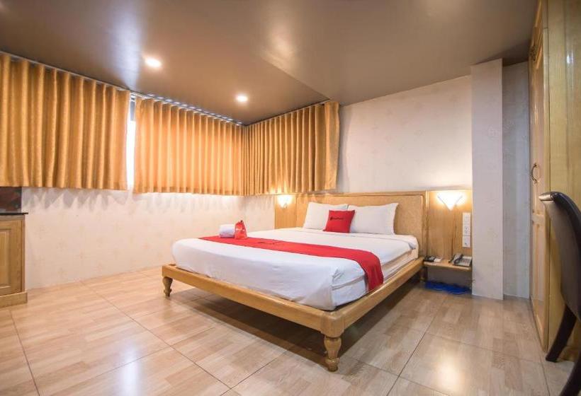 Fotos del hotel Reddoorz Plus Near Secc:  11