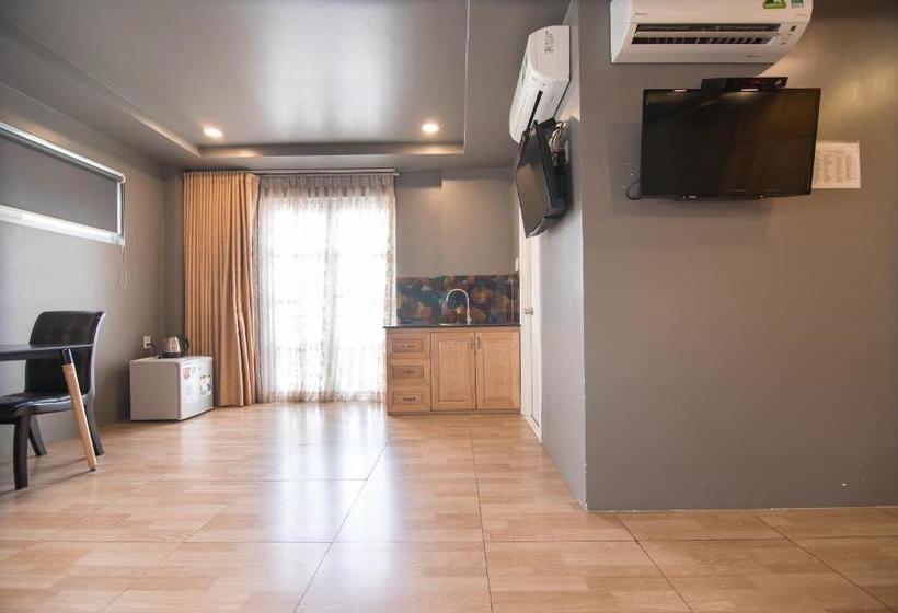 Fotos del hotel Reddoorz Plus Near Secc:  2