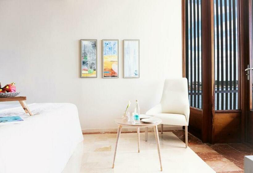 سوئیت رویال, De Mar Gran Meliá, The Leading Hotels of The World - Adults Only