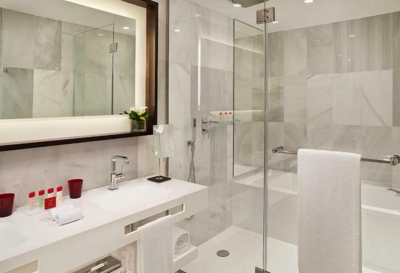 سوییت جونیور با چشم‌انداز دریا, De Mar Gran Meliá, The Leading Hotels of The World - Adults Only