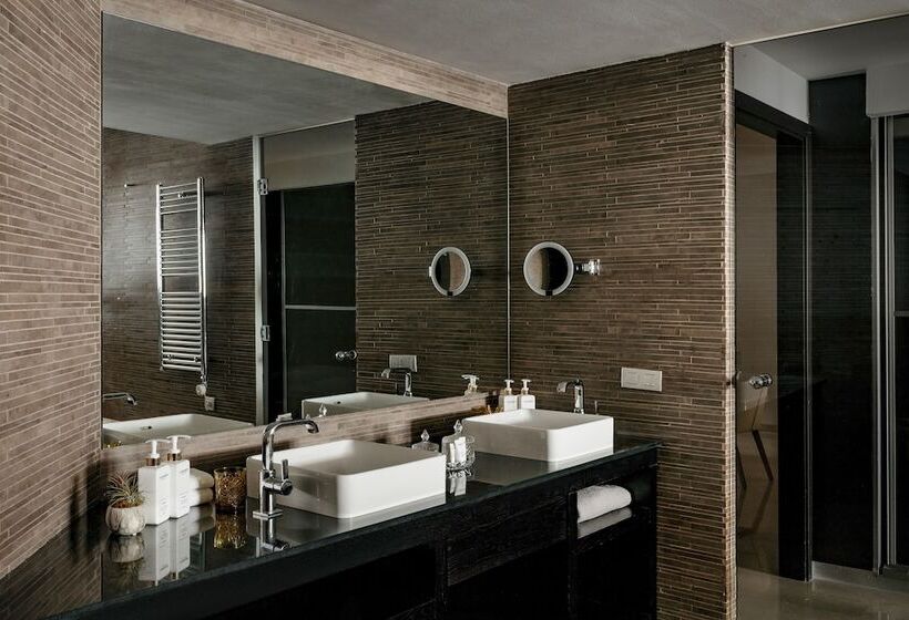 سوییت با چشم‌انداز دریا, De Mar Gran Meliá, The Leading Hotels of The World - Adults Only