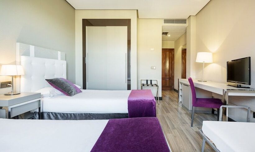 스탠다드 룸, Ilunion Golf Badajoz